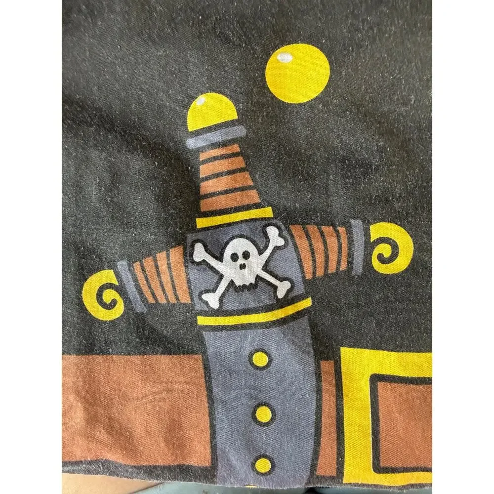 SKU3318 Children's Pirate Halloween Costume Set with Handmade Hat (Size Large)